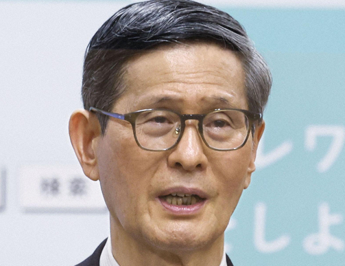 コロナワクチン　重症化しない若者には効果なし　老人には高い効果ある　感染予防効果は無し😢